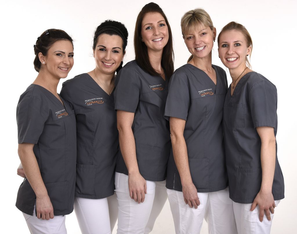 Das Prophylaxe-Team bietet professionelle Zahnreinigung in unserer Zahnarztpraxis in Essen.