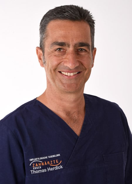 Zahnarzt Thomas Herdick, Spezialist für Kinesiologie in der zahnarztpraxis Essen.